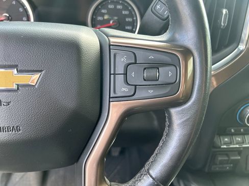 Used 2021 Chevrolet Silverado 1500 High Country w/ Technology Package AWD/4WD image 23