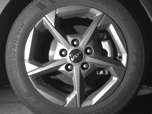 Used 2025 Kia K4 FWD image 13