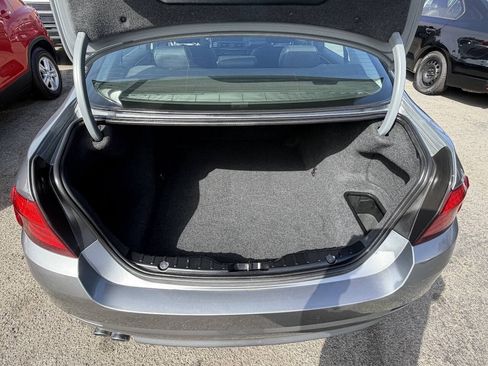 Used 2011 BMW 528i Sedan RWD image 9