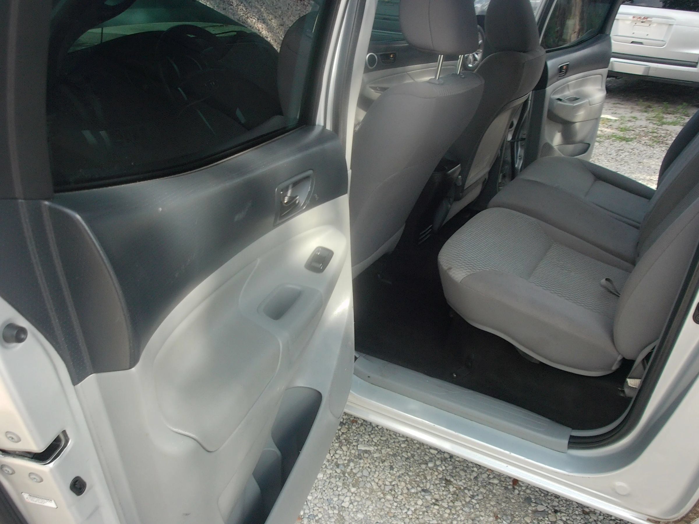 Used 2012 Toyota Tacoma 2WD Double Cab w/ SR5 Pkg image 26