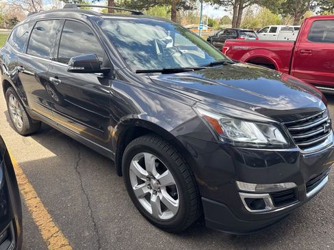 Used 2016 Chevrolet Traverse LT w/ Style and Technology Package image 9