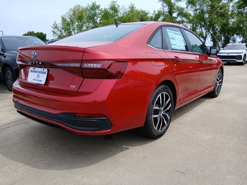 New 2026 Volkswagen Jetta SE FWD image 4