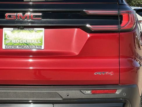 Used 2024 GMC Acadia AT4 w/ Luxury Package AWD/4WD image 6