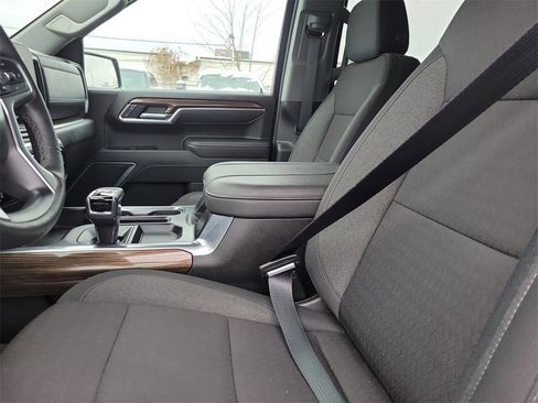 Used 2025 Chevrolet Silverado 1500 LT image 19