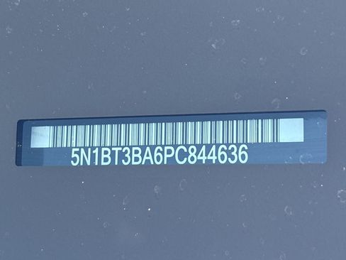 Used 2023 Nissan Rogue SV image 30