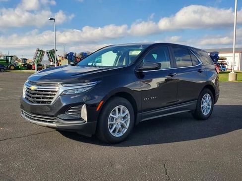 Certified 2022 Chevrolet Equinox LT image 2