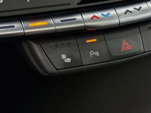 Used 2021 Cadillac XT4 Premium Luxury w/ Cold Weather Package FWD image 21