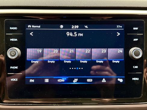 Used 2023 Volkswagen Atlas SEL Premium AWD/4WD image 28