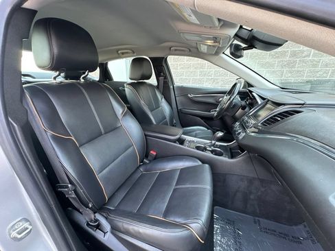 Used 2017 Chevrolet Impala Premier FWD image 31
