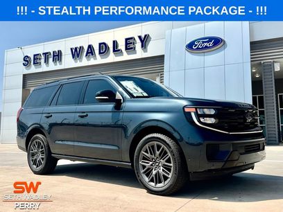 New 2025 Ford Expedition Platinum w/ Stealth Performance Package