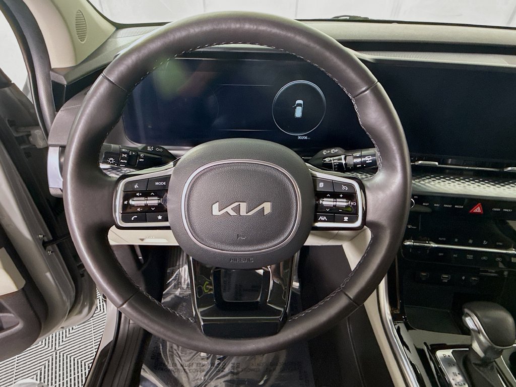 Used 2024 Kia Carnival SX Prestige FWD image 23