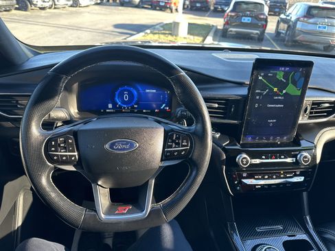 Used 2021 Ford Explorer ST w/ Equipment Group 401A image 17