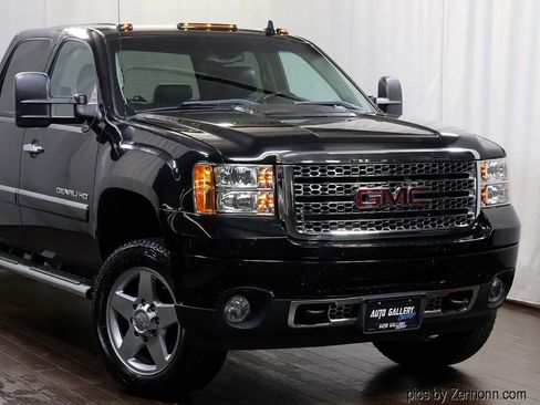 Used 2013 GMC Sierra 2500 Denali w/ Snow Plow Prep Package AWD/4WD image 2
