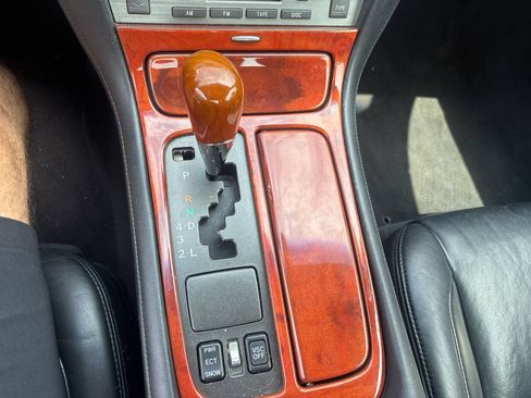 Used 2002 Lexus SC 430 Convertible RWD image 20