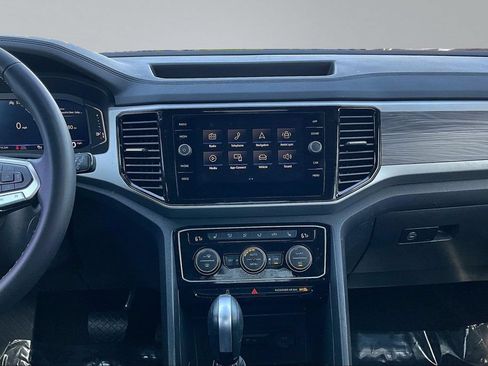 Used 2023 Volkswagen Atlas Cross Sport SE AWD/4WD image 9