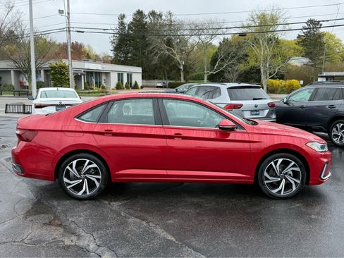New 2026 Volkswagen Jetta SEL FWD image 8