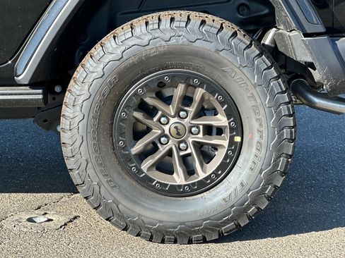 New 2025 Jeep Wrangler Unlimited Rubicon 392 image 25