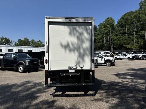 New 2027 Ford E-350 and Econoline 350 Super Duty w/ Power Equipment Group RWD image 7