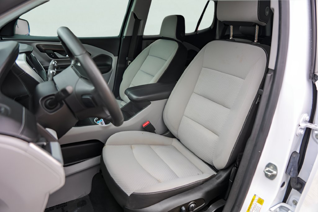 Used 2022 GMC Terrain SLE w/ Driver Convenience Package FWD image 9