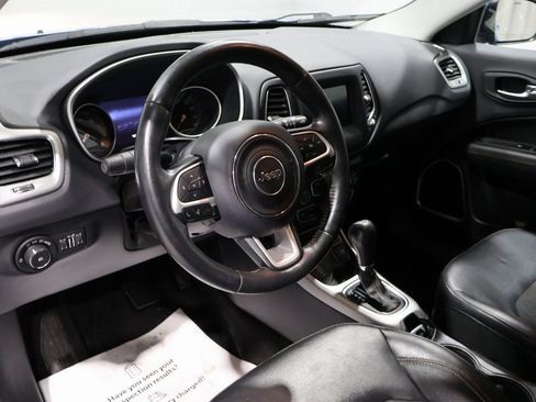 Used 2019 Jeep Compass Latitude w/ Popular Equipment Group image 17