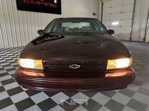 Used 1995 Chevrolet Impala SS RWD image 50
