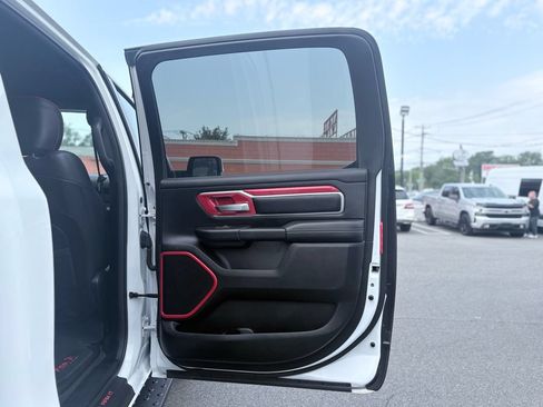 Used 2020 RAM 1500 Big Horn AWD/4WD image 38