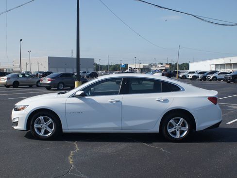 Used 2024 Chevrolet Malibu LT FWD image 12
