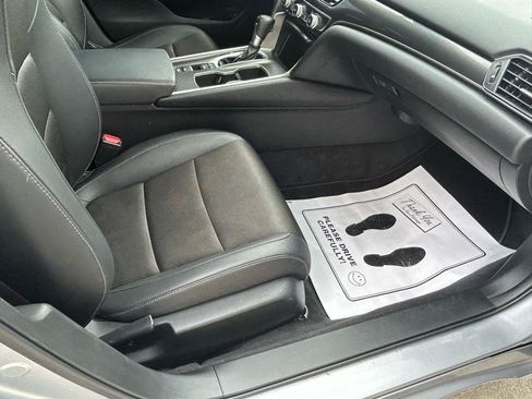 Used 2022 Honda Accord Sport image 12