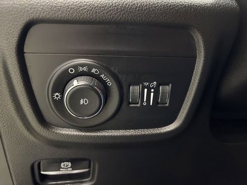 Used 2023 Jeep Grand Cherokee L Overland AWD/4WD image 23