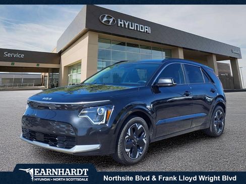 Used 2023 Kia Niro Wind FWD image 1