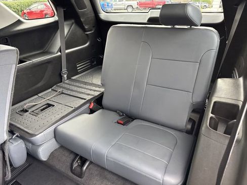 Used 2019 Chevrolet Traverse LT w/ LT Premium Package image 13