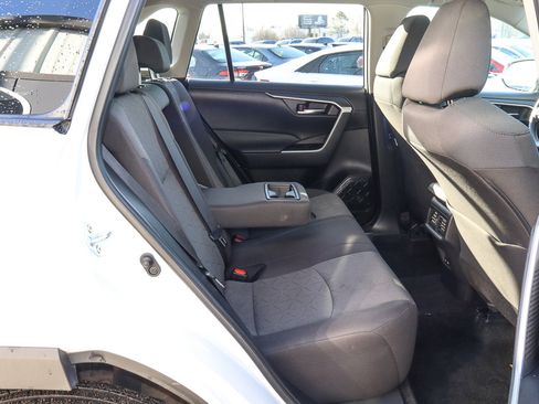 Used 2024 Toyota RAV4 XLE image 21