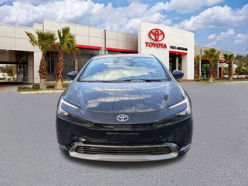 New 2026 Toyota Prius XLE image 10