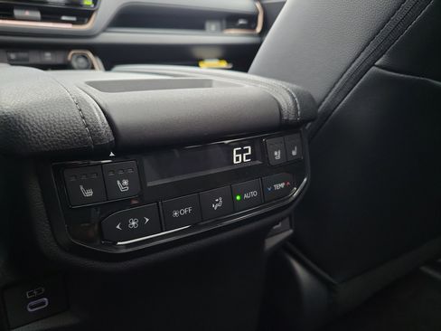 New 2026 Toyota Grand Highlander AWD Hybrid image 18