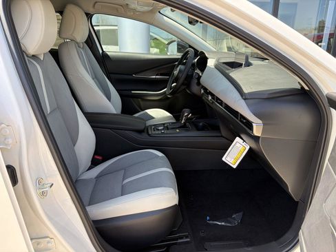 New 2026 MAZDA CX-30 Aire Edition image 8