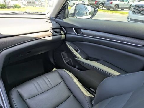 Used 2022 Honda Accord EX-L image 17