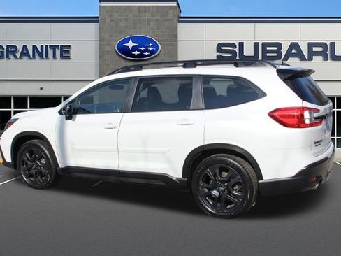 Used 2023 Subaru Ascent Onyx Edition image 11