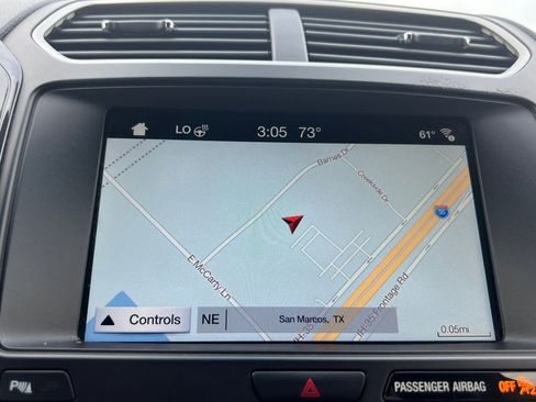 Used 2017 Ford Explorer XLT w/ Equipment Group 202A image 8