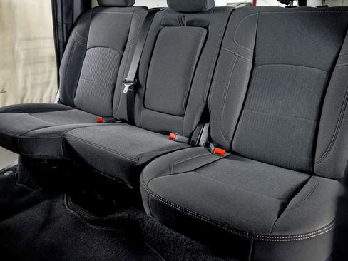 Used 2024 RAM 2500 Big Horn w/ Safety Group image 32