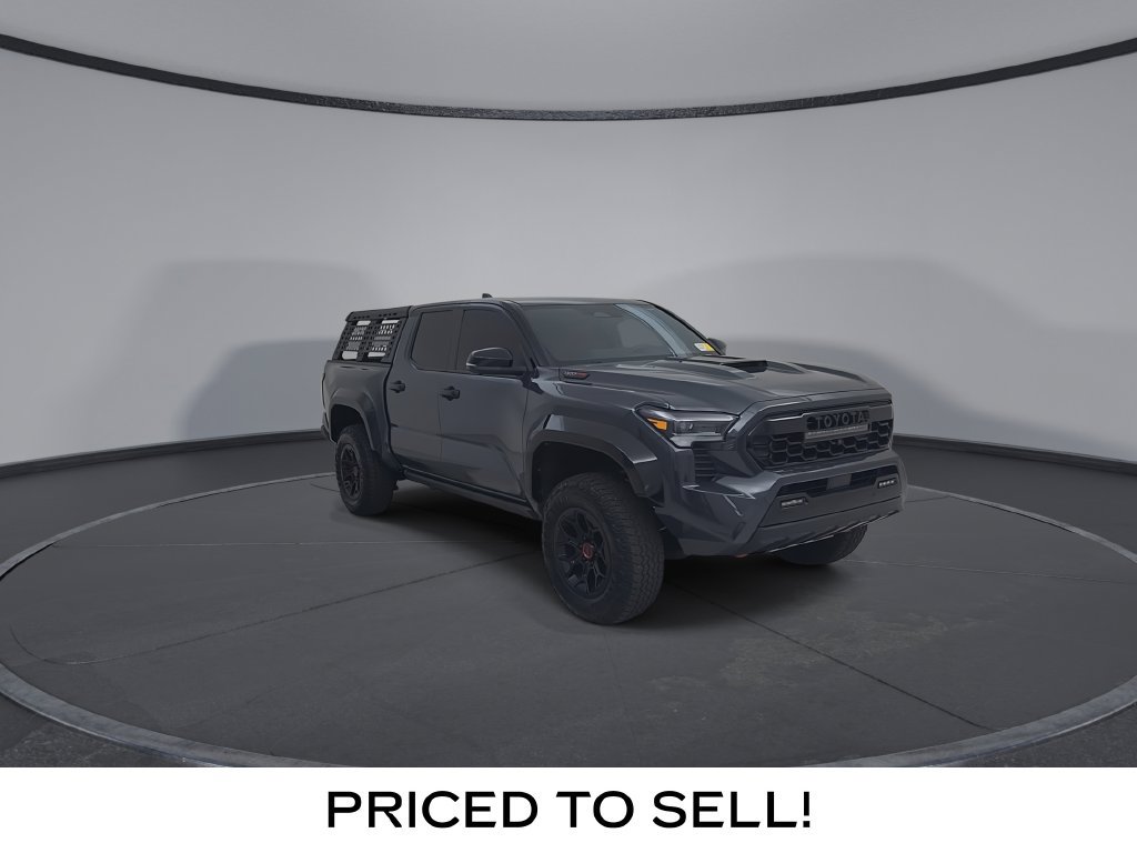 Used 2025 Toyota Tacoma TRD Pro AWD/4WD image 2