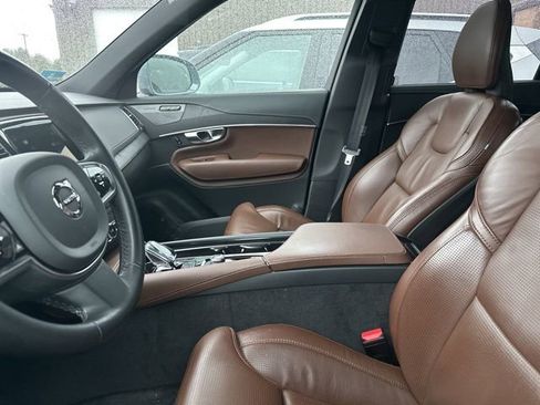 Used 2023 Volvo XC90 B6 Ultimate w/ Protection Package Premier image 7
