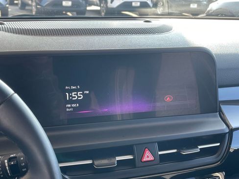 Used 2025 Kia Seltos S image 21