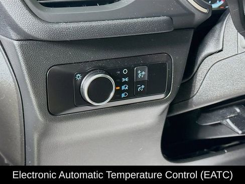 Certified 2022 Ford Escape SE w/ Cold Weather Package image 10