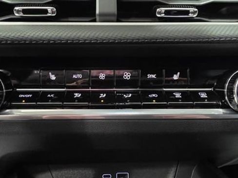 New 2026 Chevrolet Equinox LT w/ Convenience Package II image 21