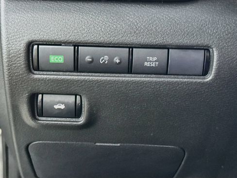 Used 2024 Nissan Sentra S FWD image 11