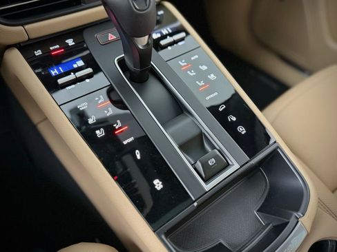 New 2026 Porsche Macan S image 26