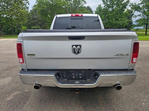Used 2017 RAM 1500 Laramie w/ Convenience Group AWD/4WD image 6