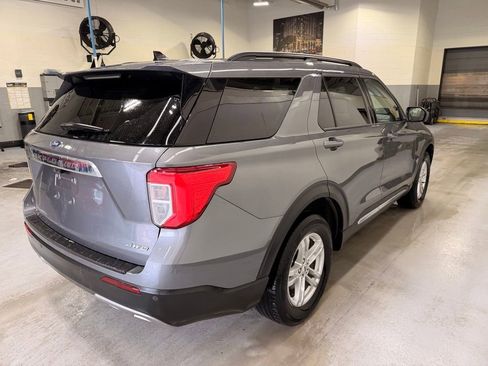 Used 2023 Ford Explorer XLT w/ Equipment Group 202A AWD/4WD image 6