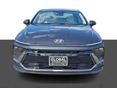Used 2025 Hyundai Sonata SE FWD image 2