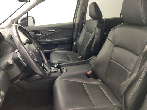 Used 2018 Honda Pilot Touring image 17